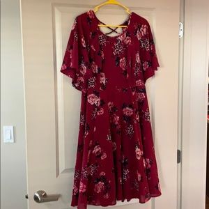 Torrid floral flutter sleeve dress size 18